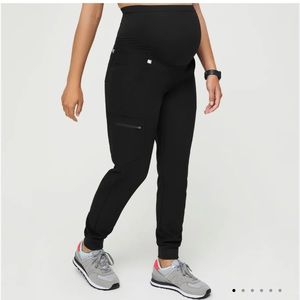 FIGS maternity joggers